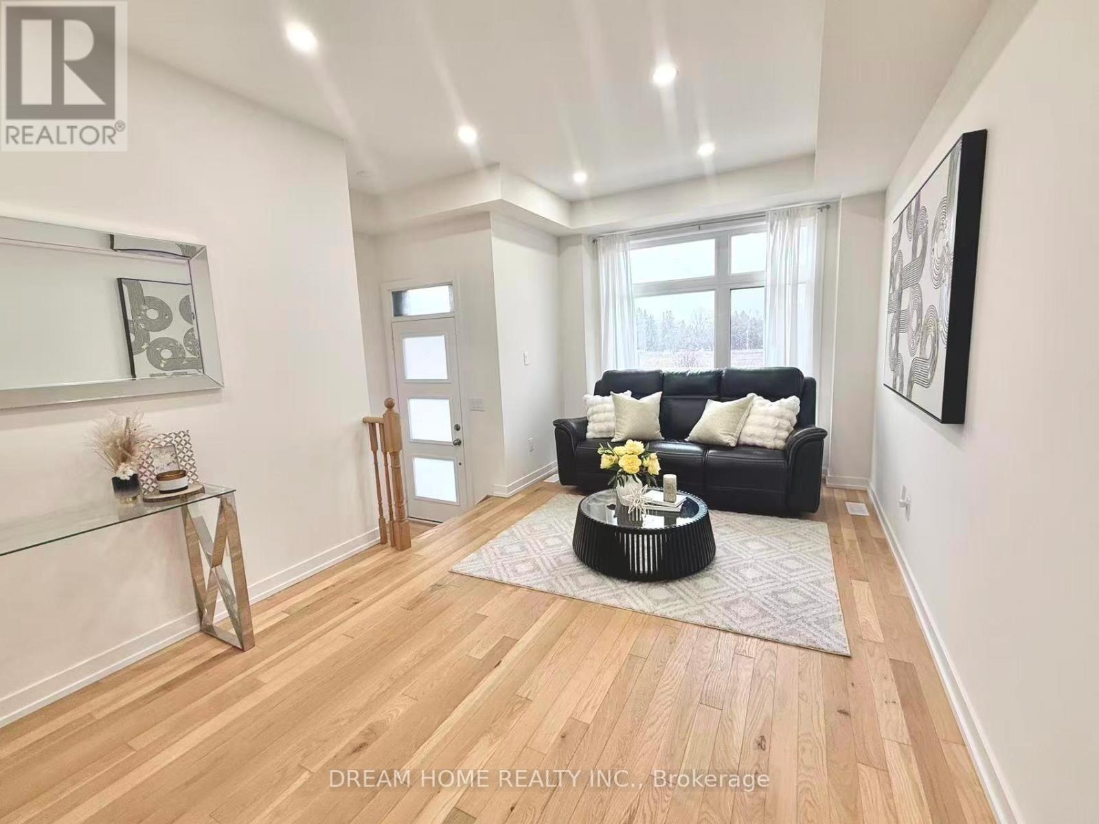 2190 Donald Cousens Parkway, Markham, Ontario  L6B 1P1 - Photo 10 - N12948920