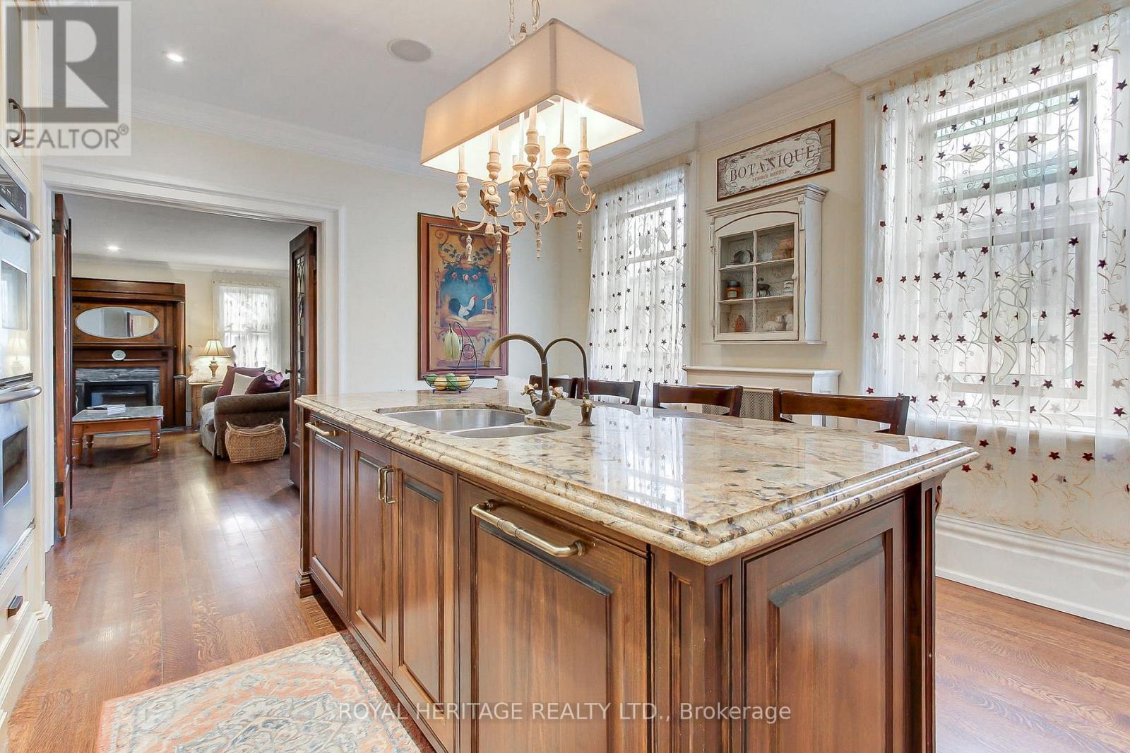 49 John Street E, Bradford West Gwillimbury, Ontario  L3Z 1G3 - Photo 16 - N12952830