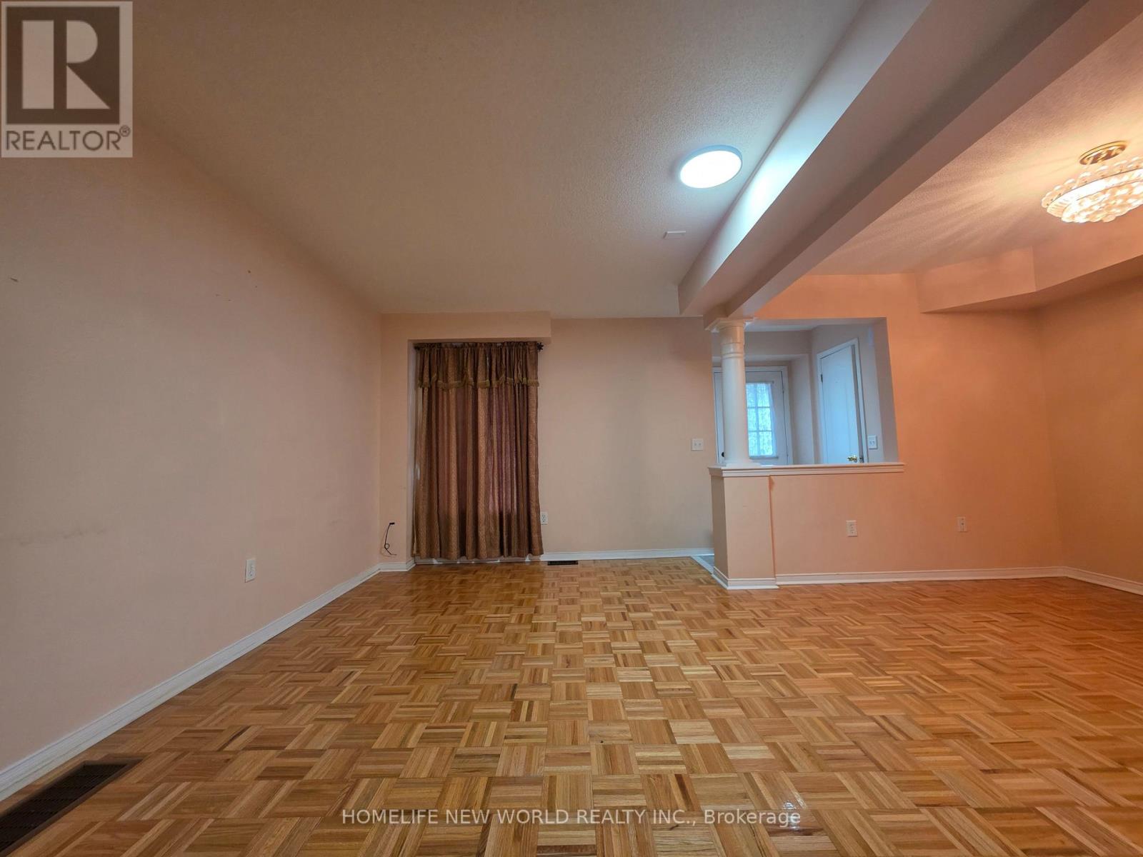 357 Bur Oak Avenue, Markham, Ontario  L6C 2V2 - Photo 7 - N12952848