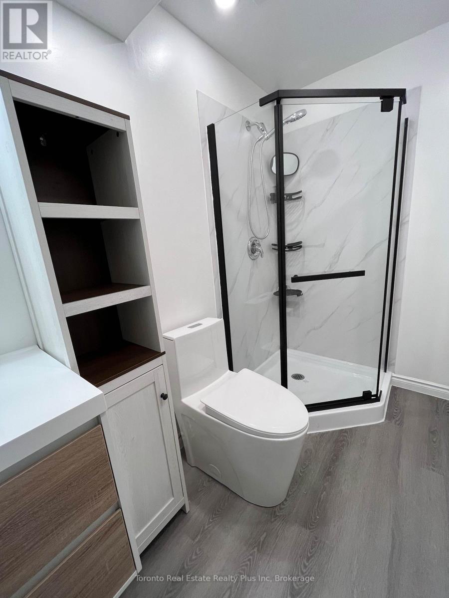 21 Nicholson Drive, Barrie, Ontario  L4N 8L7 - Photo 10 - S12952810