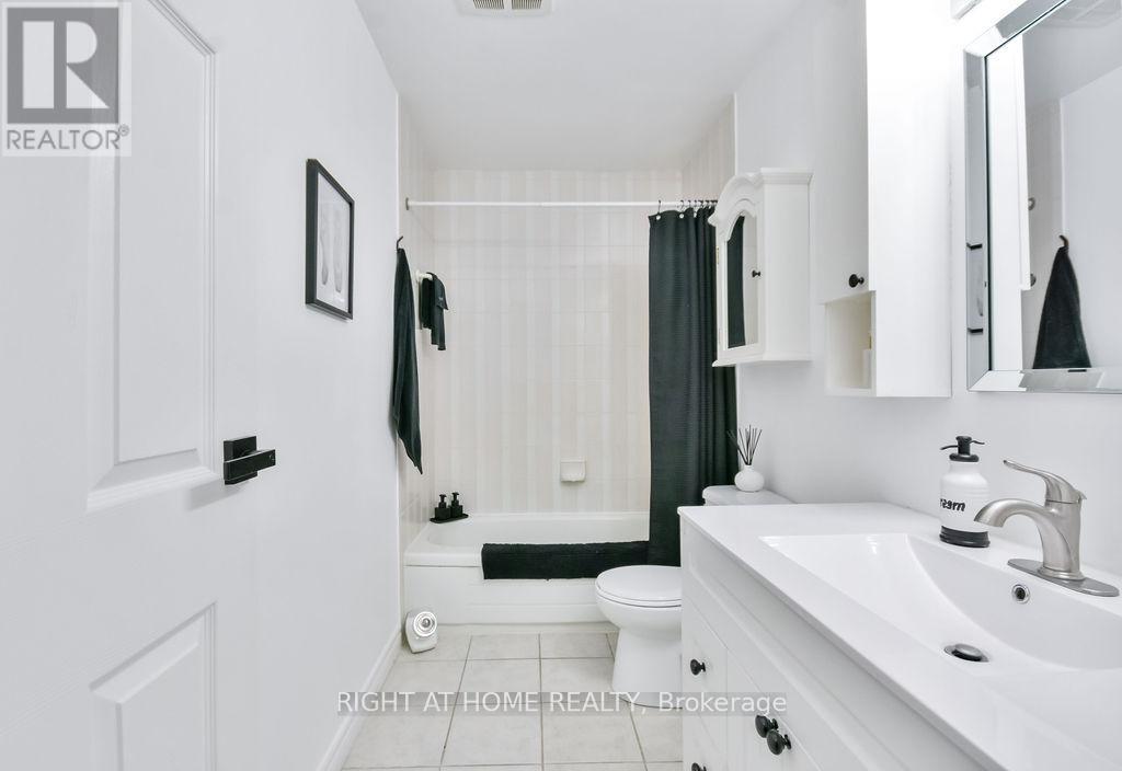 B6 - 179 Edgehill Drive, Barrie, Ontario  L4N 1L9 - Photo 14 - S12952828