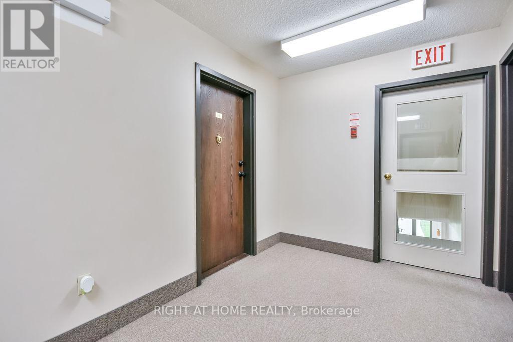 B6 - 179 Edgehill Drive, Barrie, Ontario  L4N 1L9 - Photo 25 - S12952828