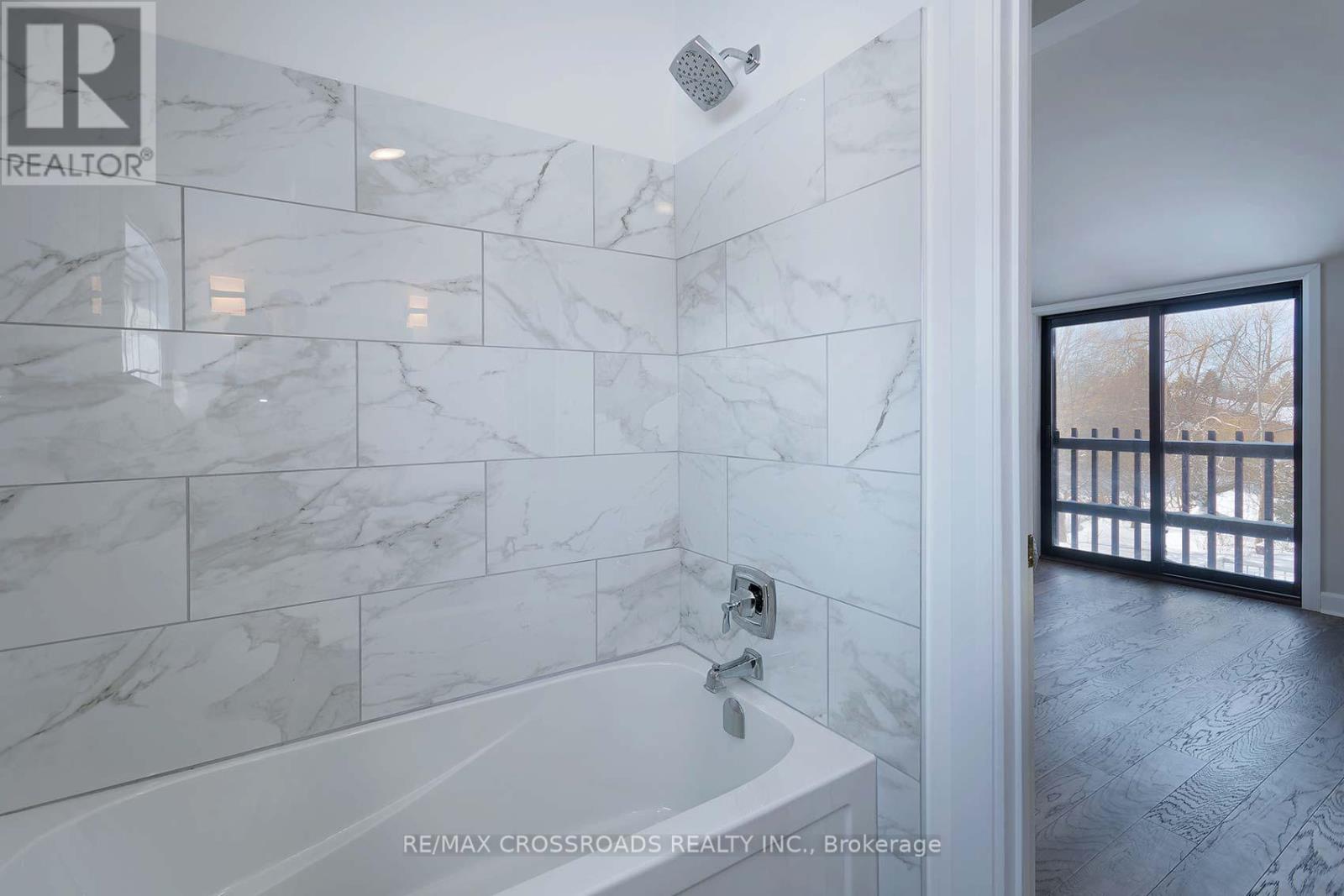 2 Sandlewood Trail, Ramara, Ontario  L0K 1B0 - Photo 25 - S12952874