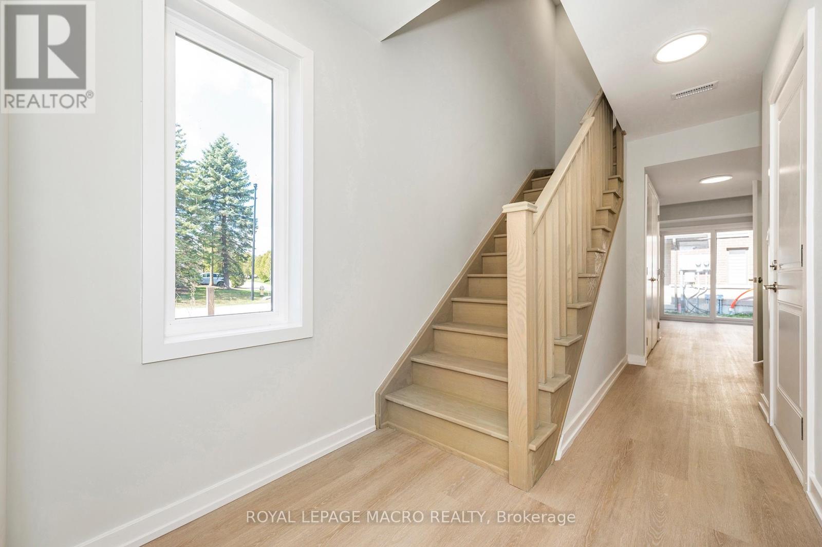 2 Winters Crescent, Collingwood, Ontario  L9Y 5T1 - Photo 3 - S12952910