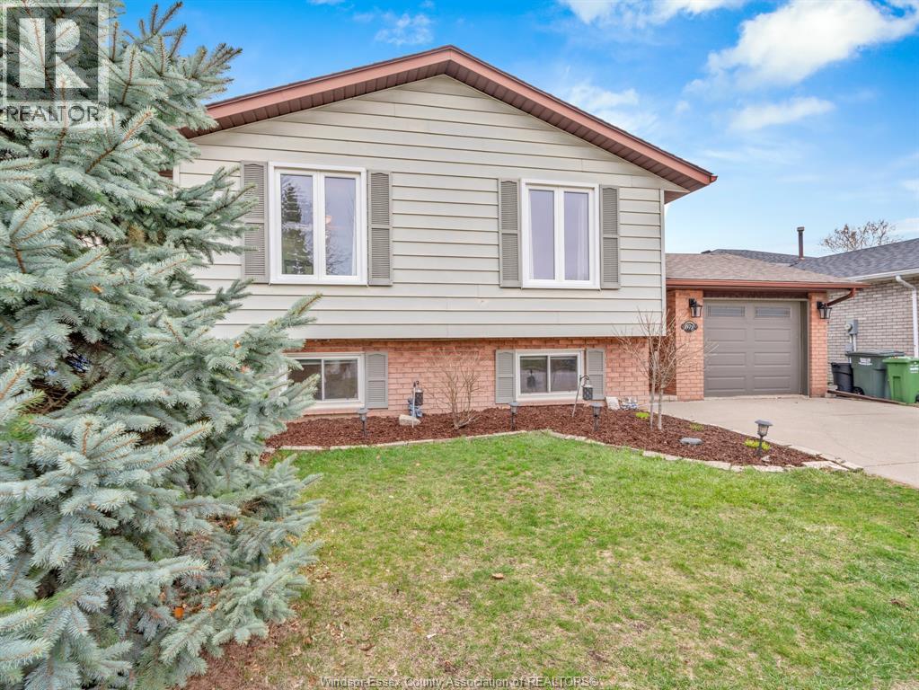 678 Gauthier Drive, Tecumseh, Ontario  N8N 3P8 - Photo 2 - 26006920