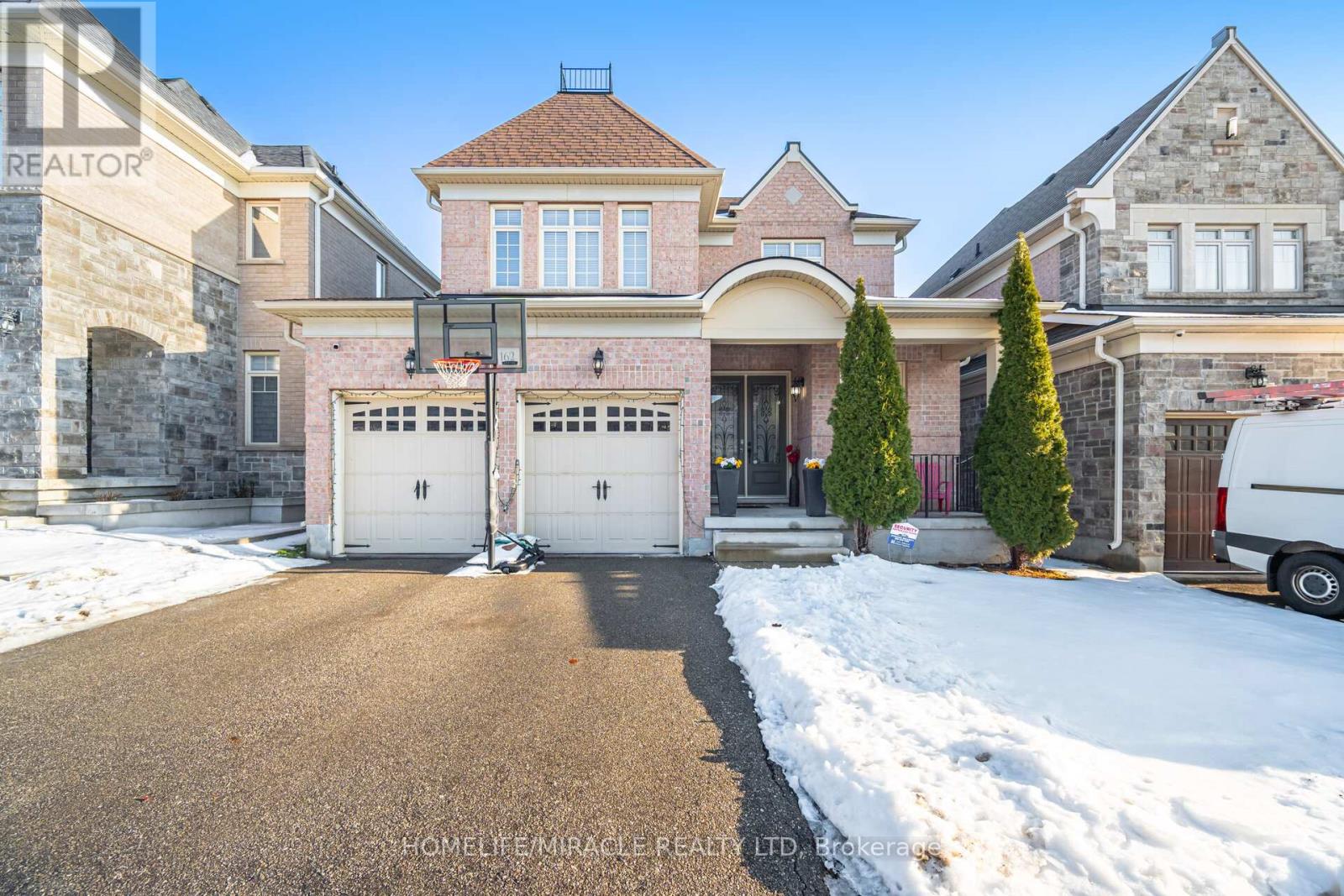 162 COASTLINE DRIVE, Brampton, Ontario