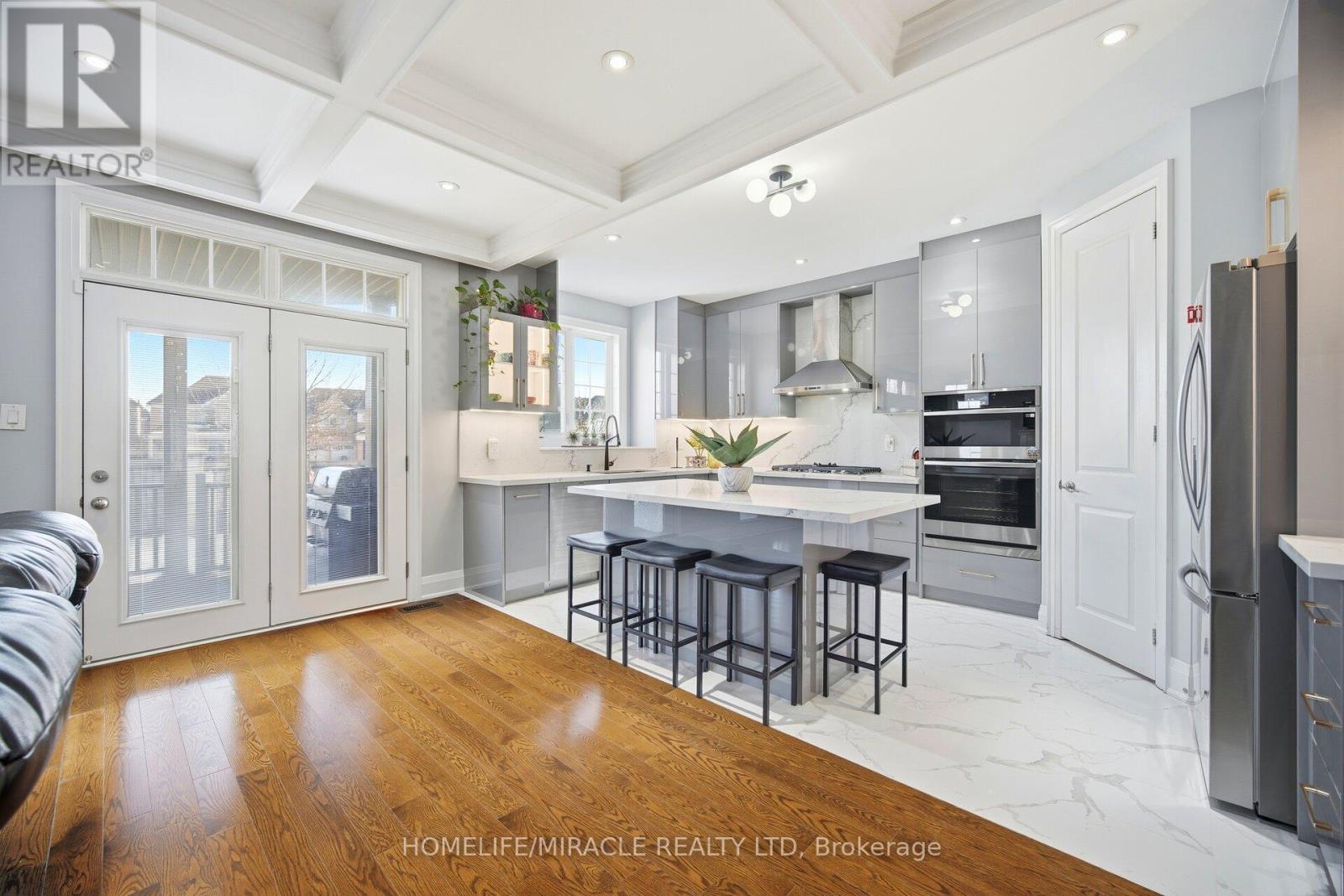 162 Coastline Drive, Brampton, Ontario  L6Y 0S2 - Photo 10 - W12952822