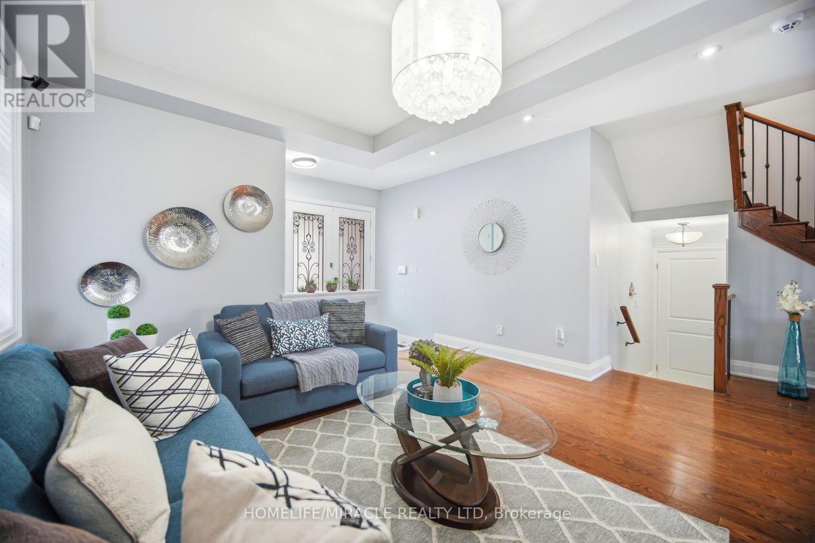 162 Coastline Drive, Brampton, Ontario  L6Y 0S2 - Photo 6 - W12952822