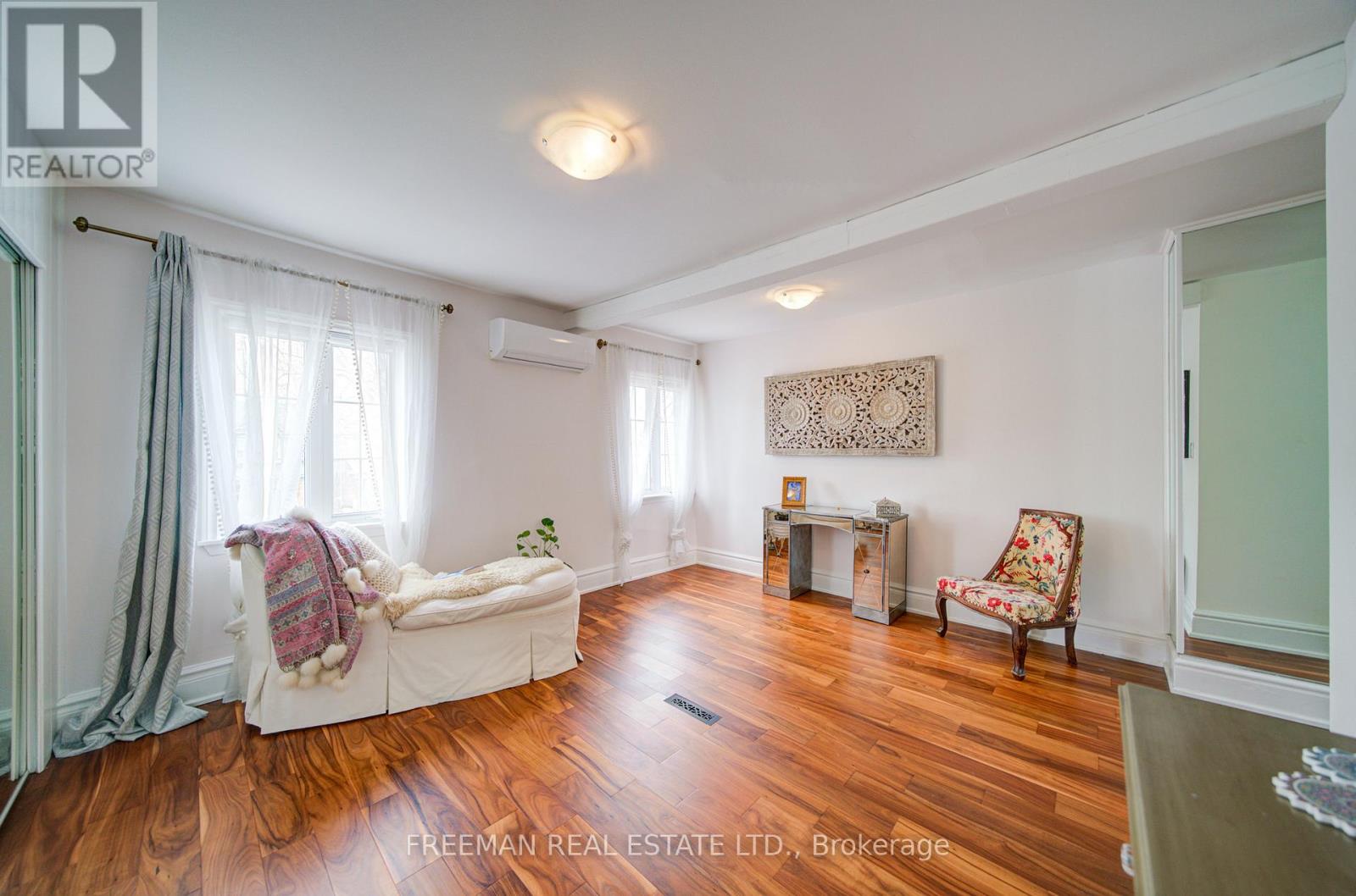 302 Evelyn Avenue, Toronto, Ontario  M6P 2Z9 - Photo 23 - W12952840