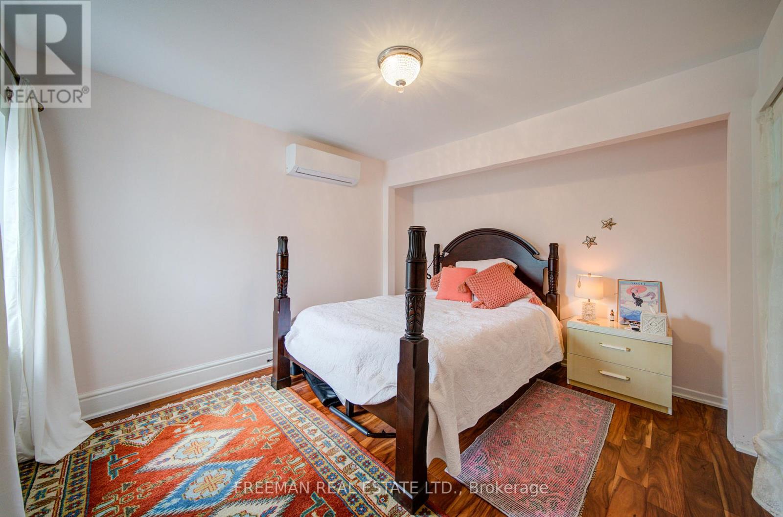 302 Evelyn Avenue, Toronto, Ontario  M6P 2Z9 - Photo 25 - W12952840