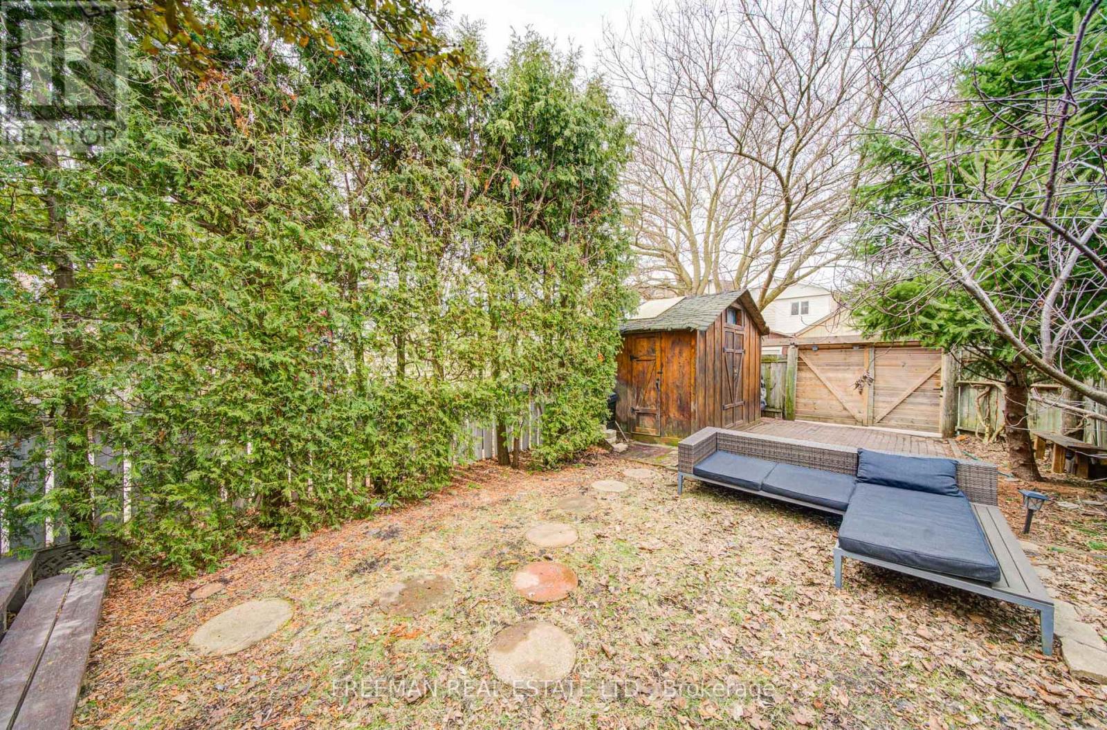 302 Evelyn Avenue, Toronto, Ontario  M6P 2Z9 - Photo 30 - W12952840