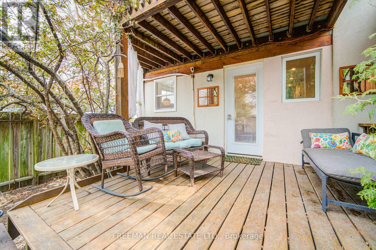 302 Evelyn Avenue, Toronto, Ontario  M6P 2Z9 - Photo 31 - W12952840