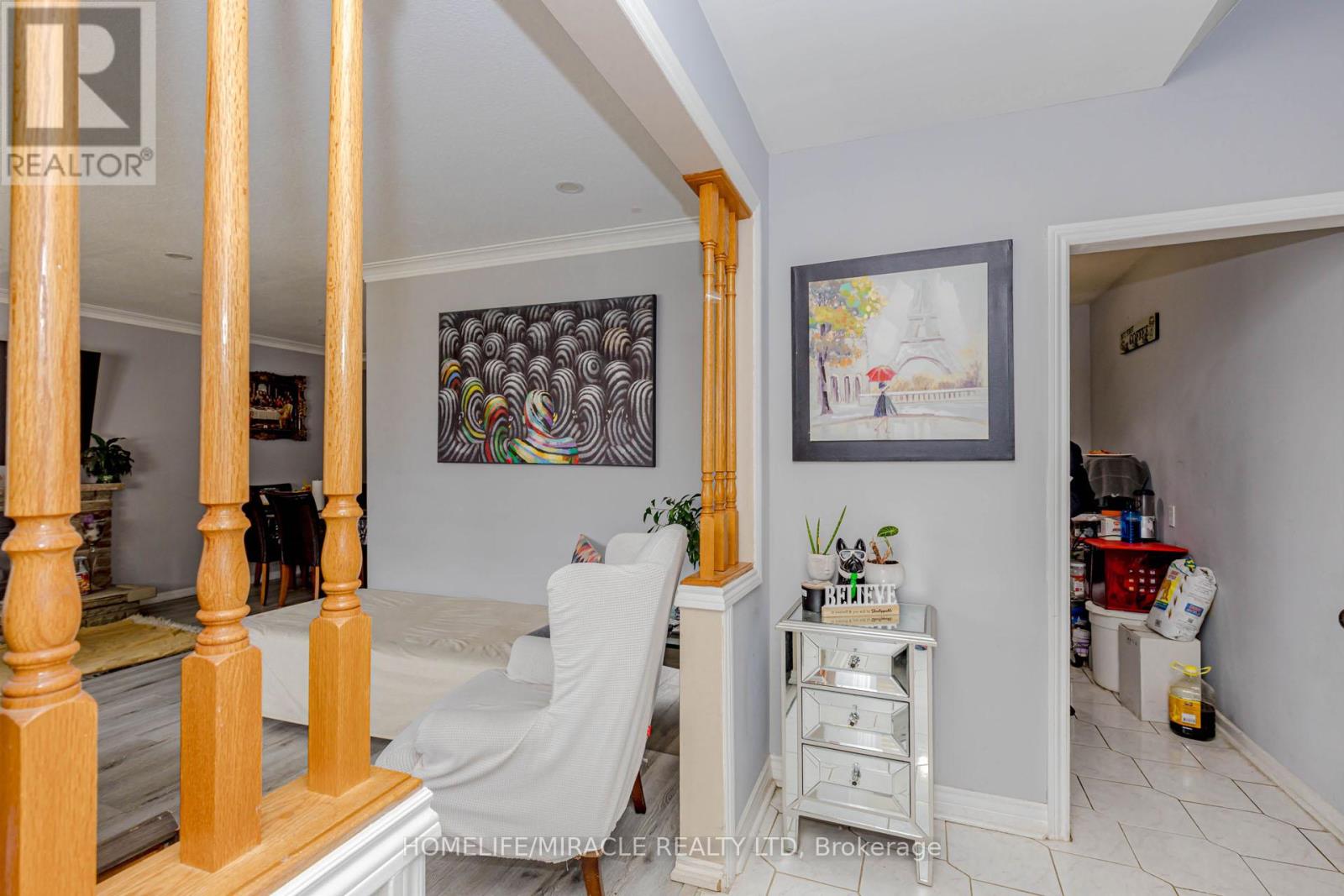 2463 Applewood Drive, Oakville, Ontario  L6L 1V7 - Photo 11 - W12952864