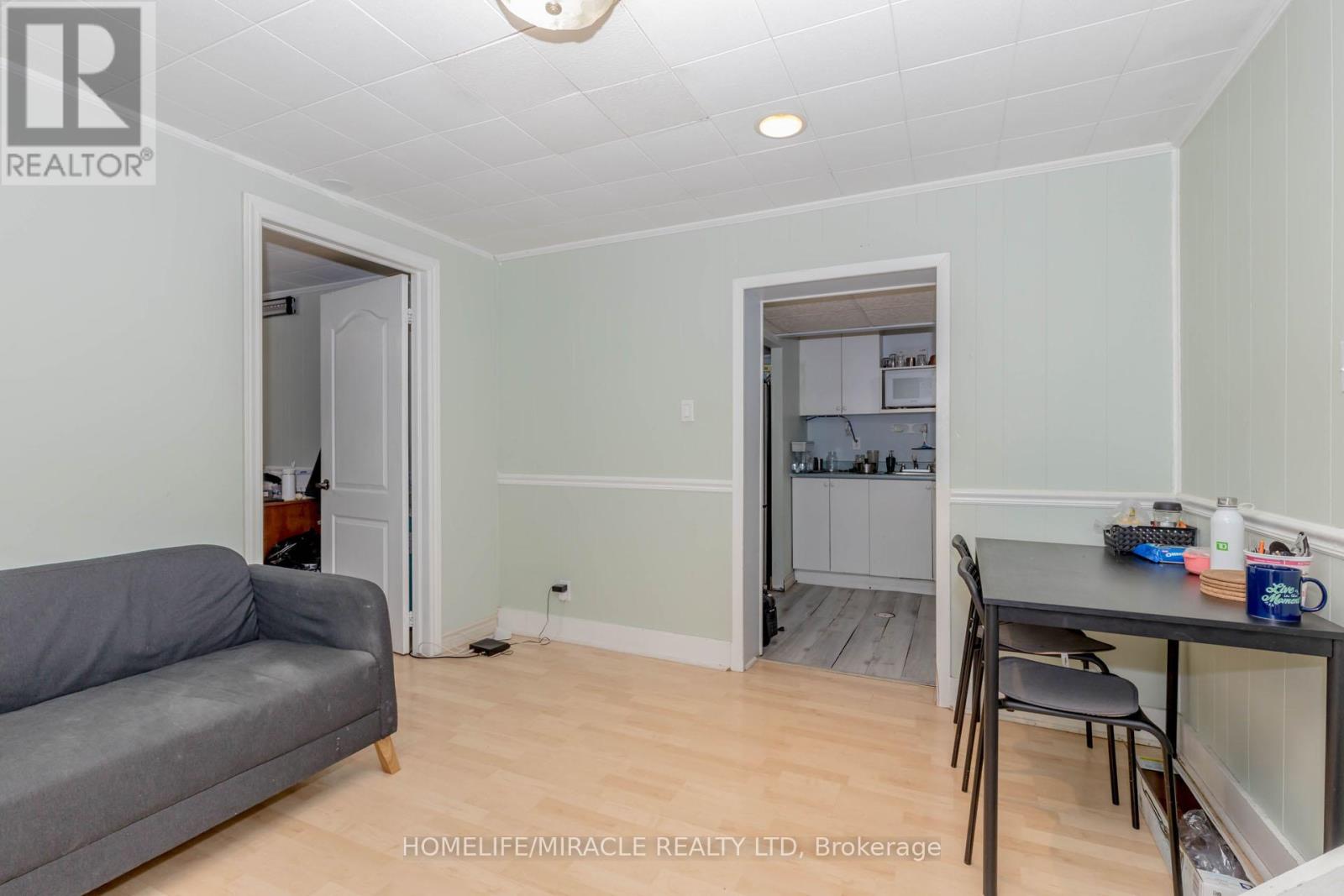 2463 Applewood Drive, Oakville, Ontario  L6L 1V7 - Photo 29 - W12952864