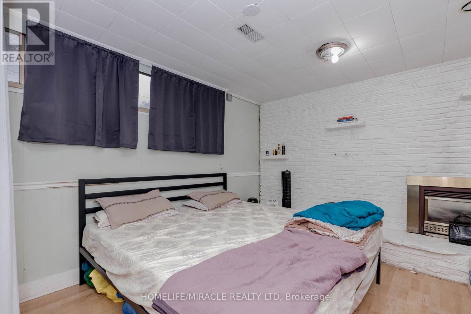 2463 Applewood Drive, Oakville, Ontario  L6L 1V7 - Photo 34 - W12952864