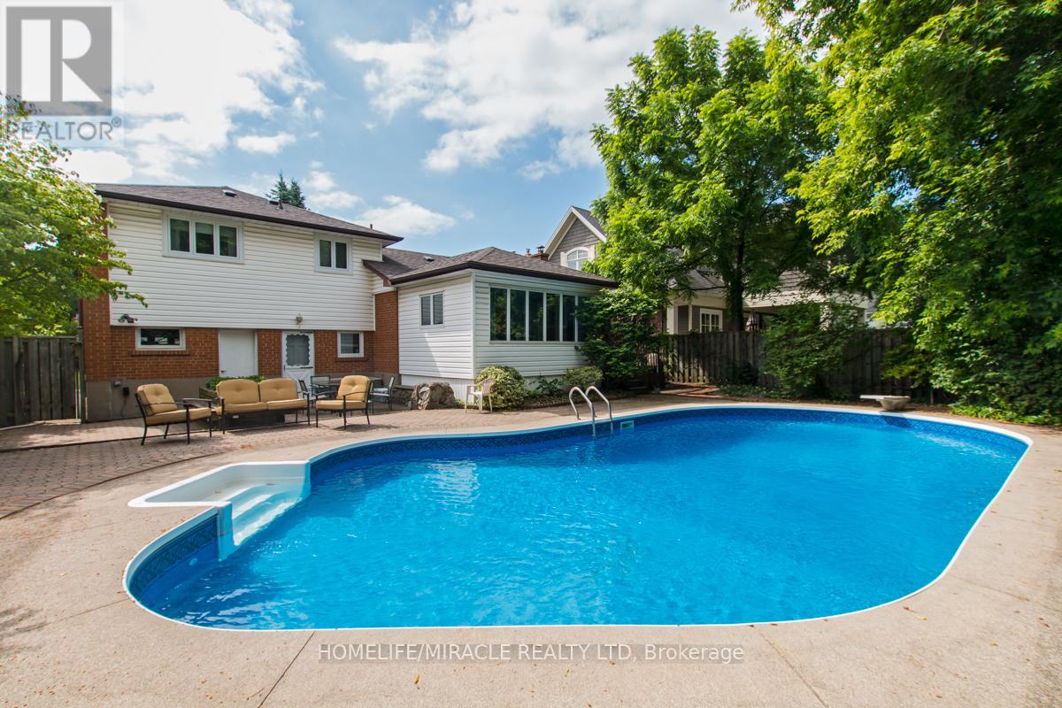 2463 Applewood Drive, Oakville, Ontario  L6L 1V7 - Photo 46 - W12952864