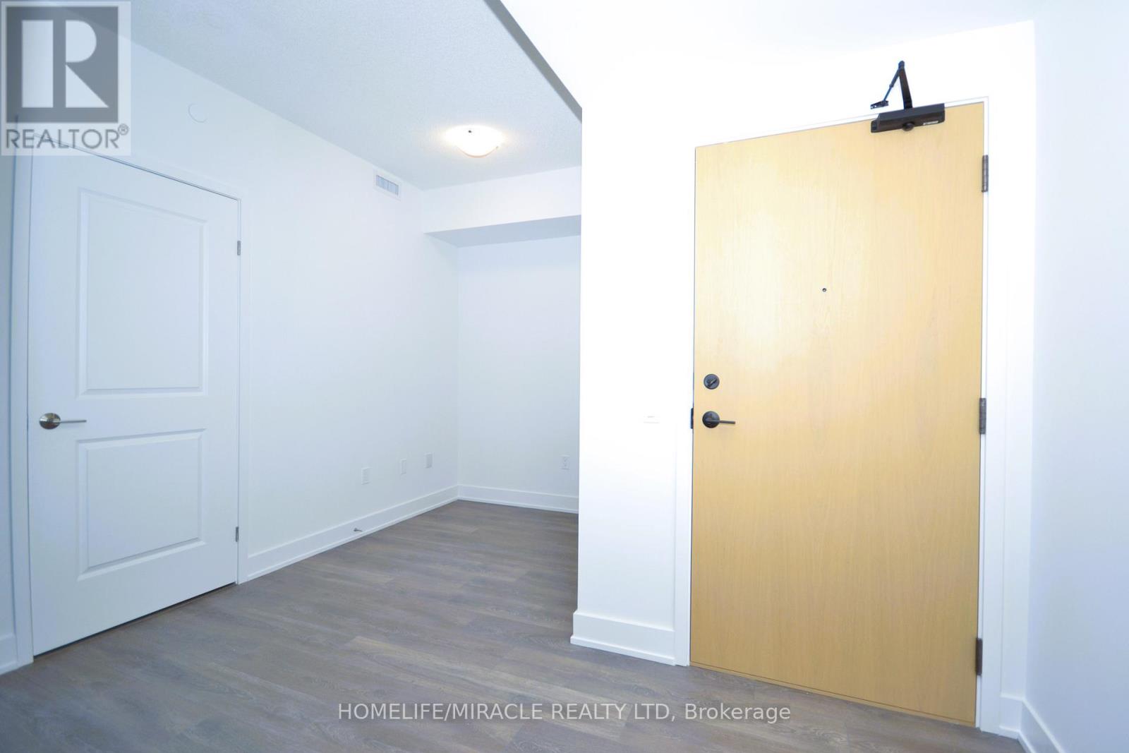 1506 - 204 Burnhamthorpe Road E, Mississauga, Ontario  L5A 0B3 - Photo 10 - W12952888