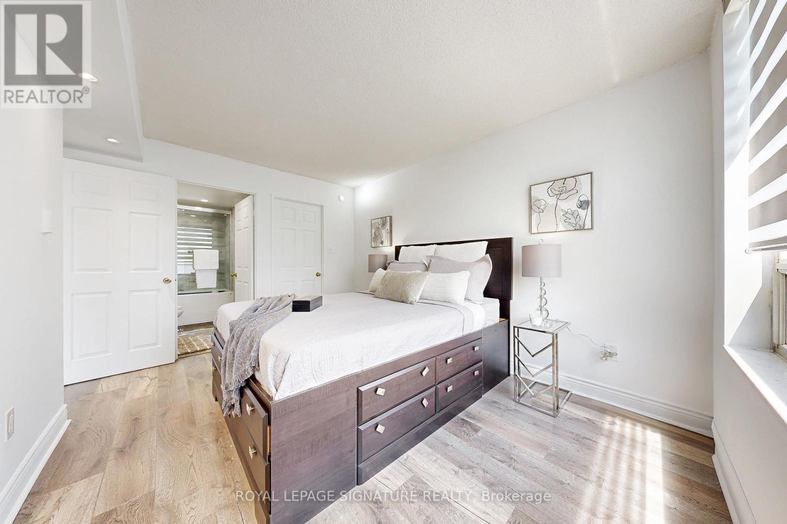 1501 - 265 Enfield Place, Mississauga, Ontario  L5B 3Y7 - Photo 12 - W12952918