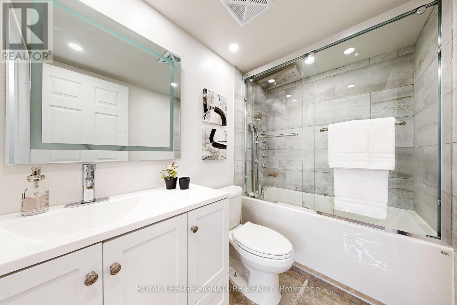 1501 - 265 Enfield Place, Mississauga, Ontario  L5B 3Y7 - Photo 14 - W12952918