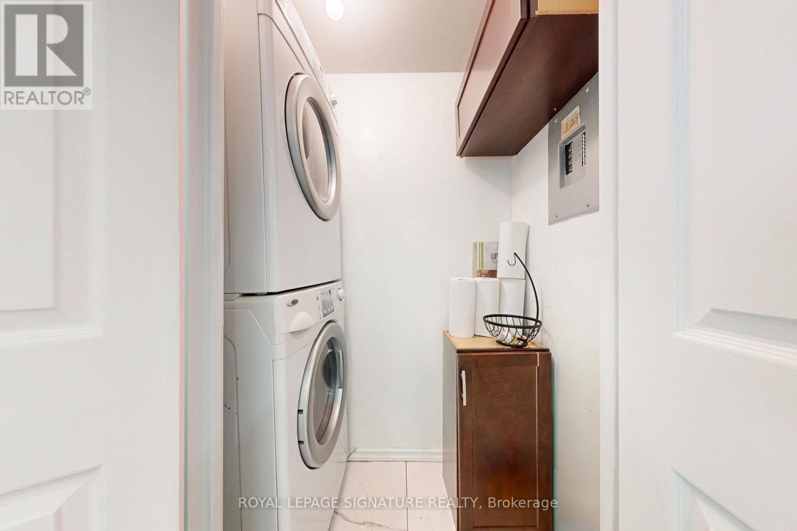 1501 - 265 Enfield Place, Mississauga, Ontario  L5B 3Y7 - Photo 17 - W12952918