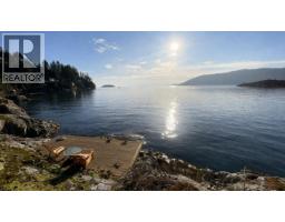 6648 MARINE DRIVE, West Vancouver, British Columbia