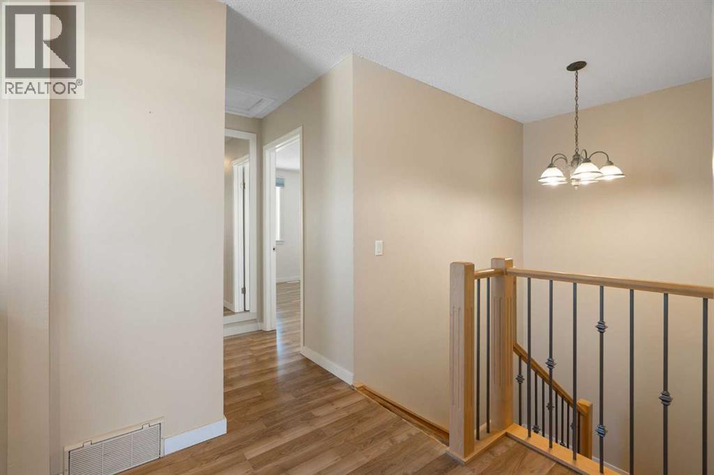 11035 Oakfield Drive SW, Calgary, Alberta  T2W 3H3 - Photo 29 - A2296863