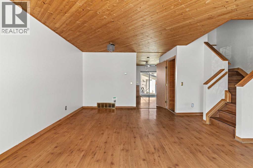 148 Martin Crossing Crescent NE, Calgary, Alberta  T3J 3S9 - Photo 7 - A2297596