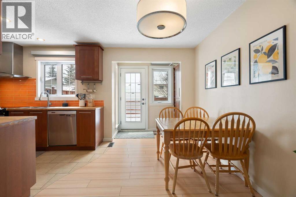 11035 Oakfield Drive SW, Calgary, Alberta  T2W 3H3 - Photo 13 - A2296863