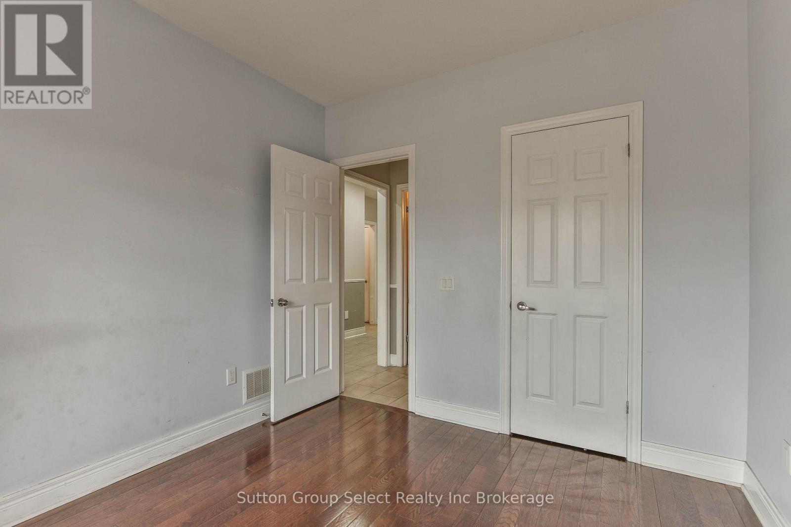 504 Baldwin Crescent, Woodstock, Ontario  N4T 0G6 - Photo 8 - X12951262