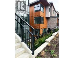 B2G1 464 EAGLECREST DRIVE, Gibsons, British Columbia