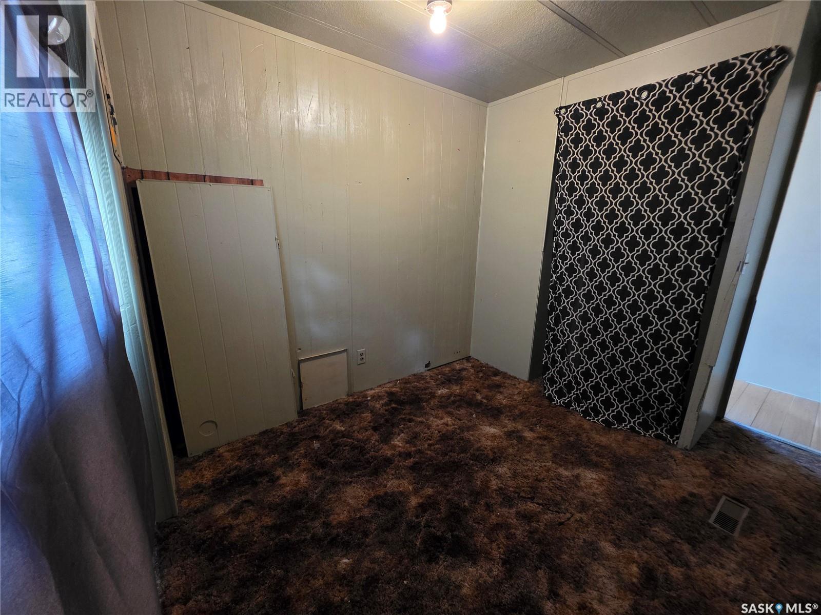 316 Klassen Street, Herbert, Saskatchewan  S0H 2A0 - Photo 11 - SK031971