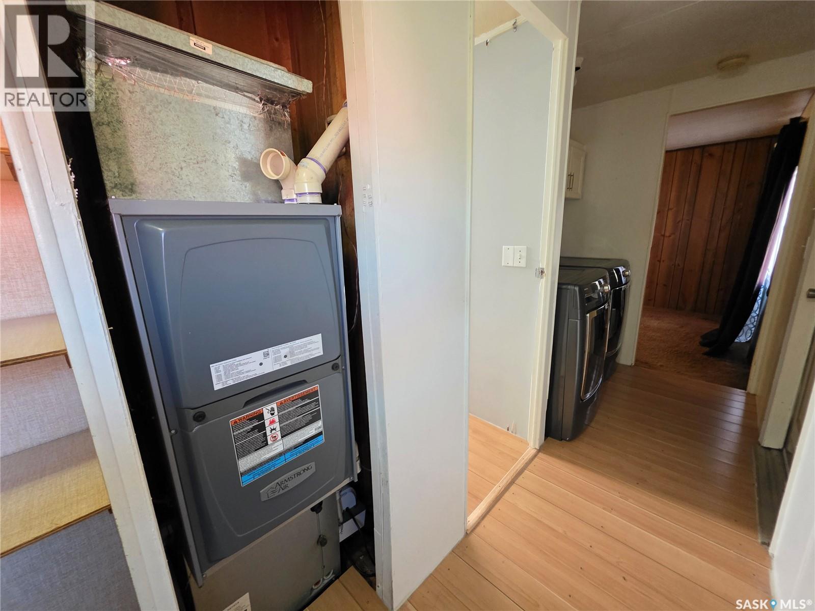 316 Klassen Street, Herbert, Saskatchewan  S0H 2A0 - Photo 12 - SK031971