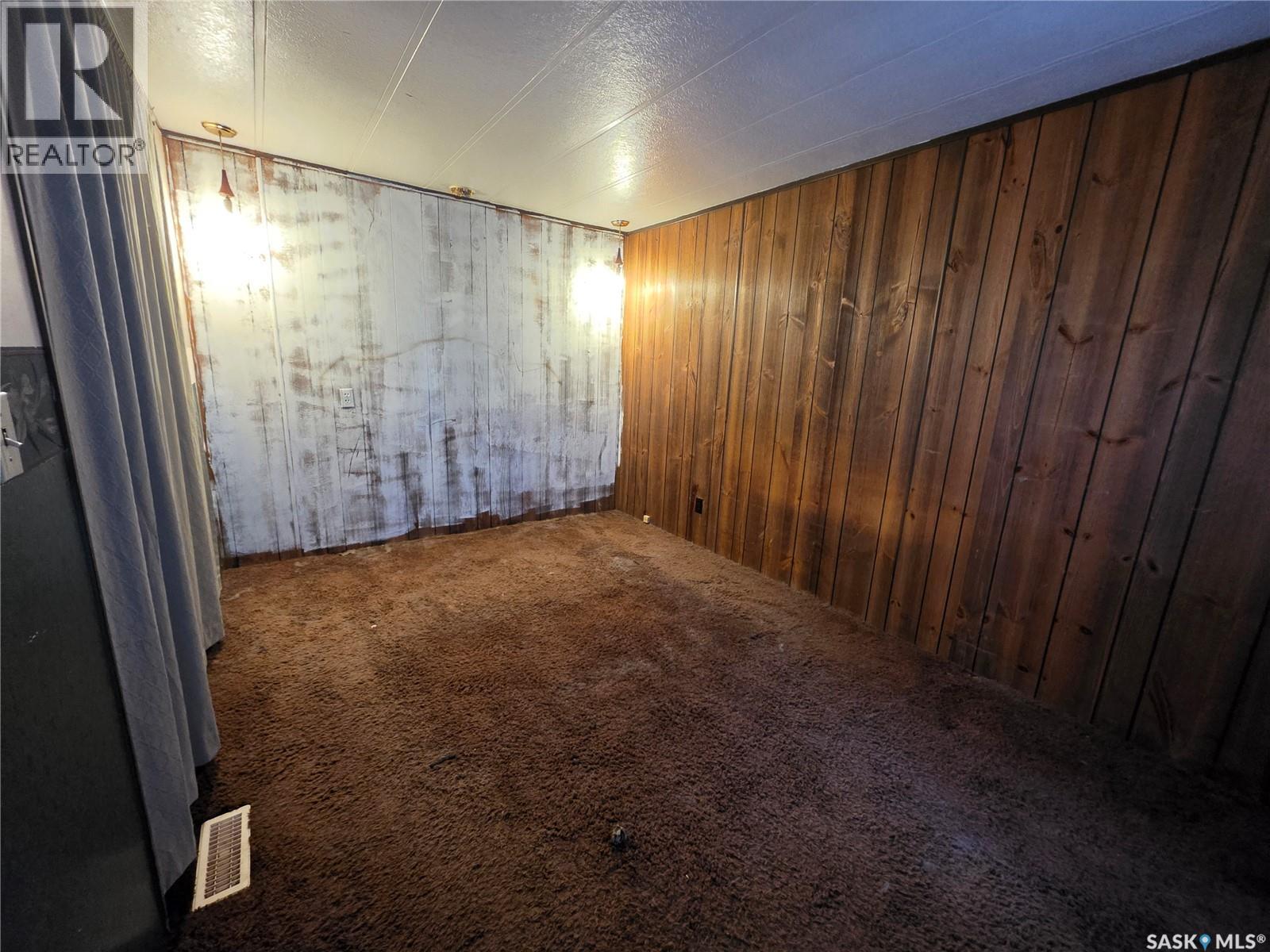 316 Klassen Street, Herbert, Saskatchewan  S0H 2A0 - Photo 14 - SK031971