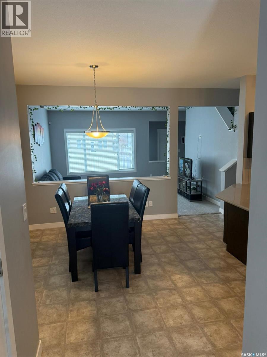 4609 Green Rock Road E, Regina, Saskatchewan  S4V 3K8 - Photo 3 - SK031944