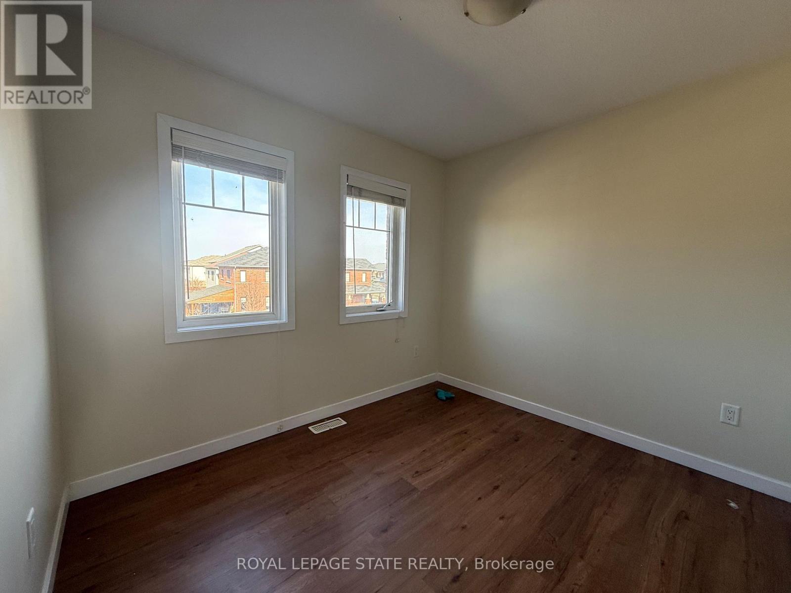 148 Crafter Crescent, Hamilton, Ontario  L8J 0H8 - Photo 9 - X12952812