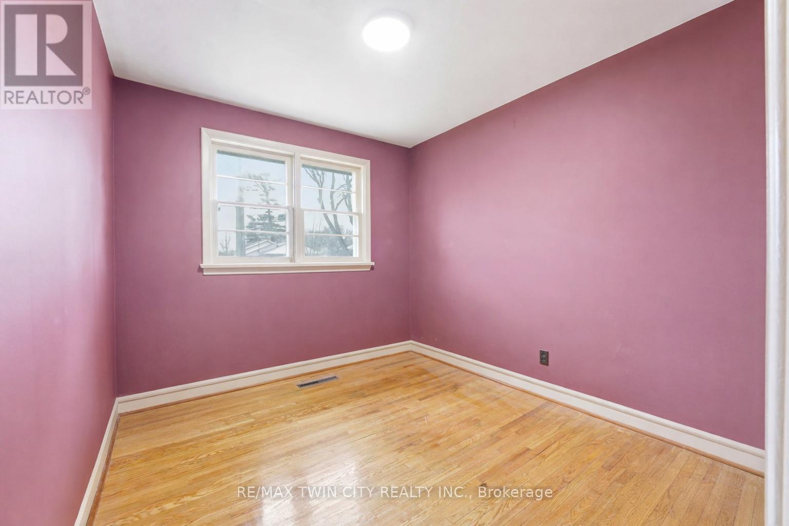 82 Glenview Avenue, Cambridge, Ontario  N1R 2W2 - Photo 14 - X12952836