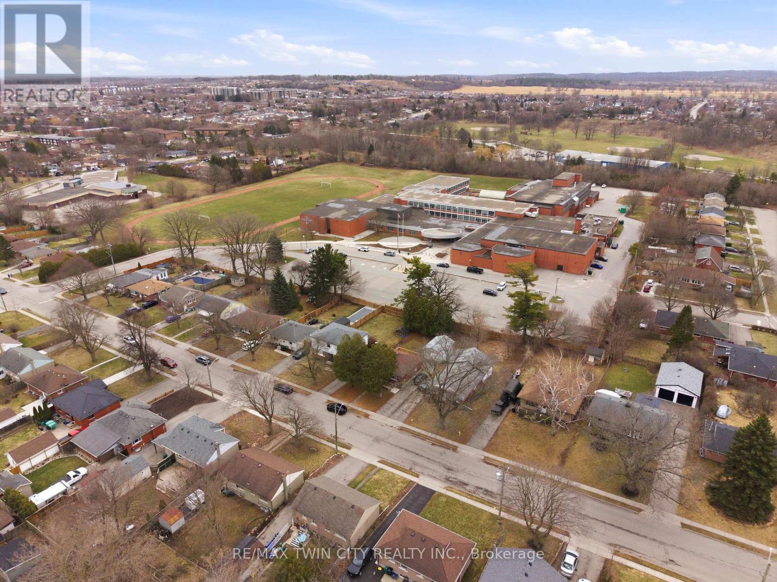 82 Glenview Avenue, Cambridge, Ontario  N1R 2W2 - Photo 27 - X12952836