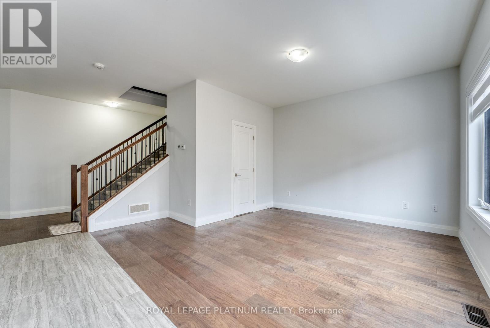 4277 John Ross Court, Windsor, Ontario  N8W 0B5 - Photo 12 - X12952942