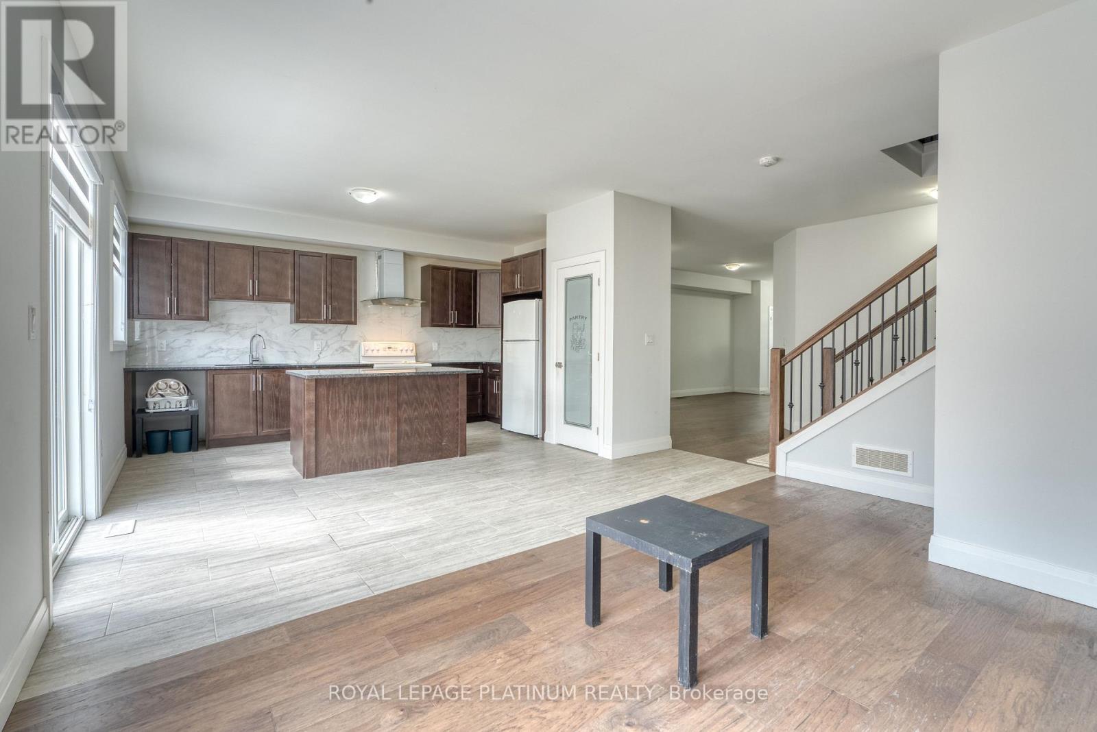 4277 John Ross Court, Windsor, Ontario  N8W 0B5 - Photo 8 - X12952942