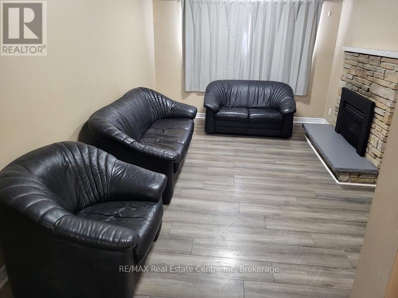 9 Sanderson Drive, Guelph, Ontario  N1H 6T7 - Photo 18 - X12940300