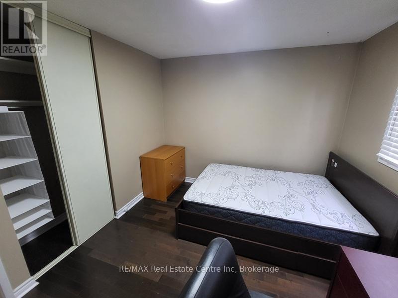 9 Sanderson Drive, Guelph, Ontario  N1H 6T7 - Photo 11 - X12940300