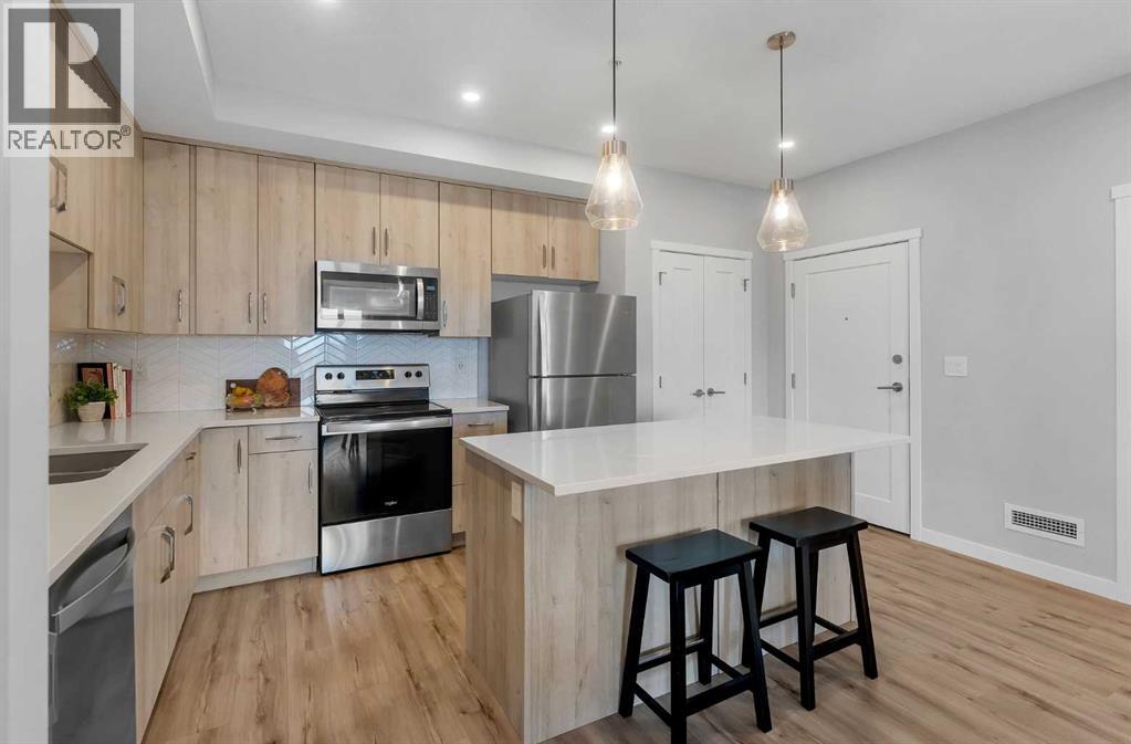 301, 71 Shawnee Common SW, Calgary, Alberta  T2Y 0R2 - Photo 8 - A2296258