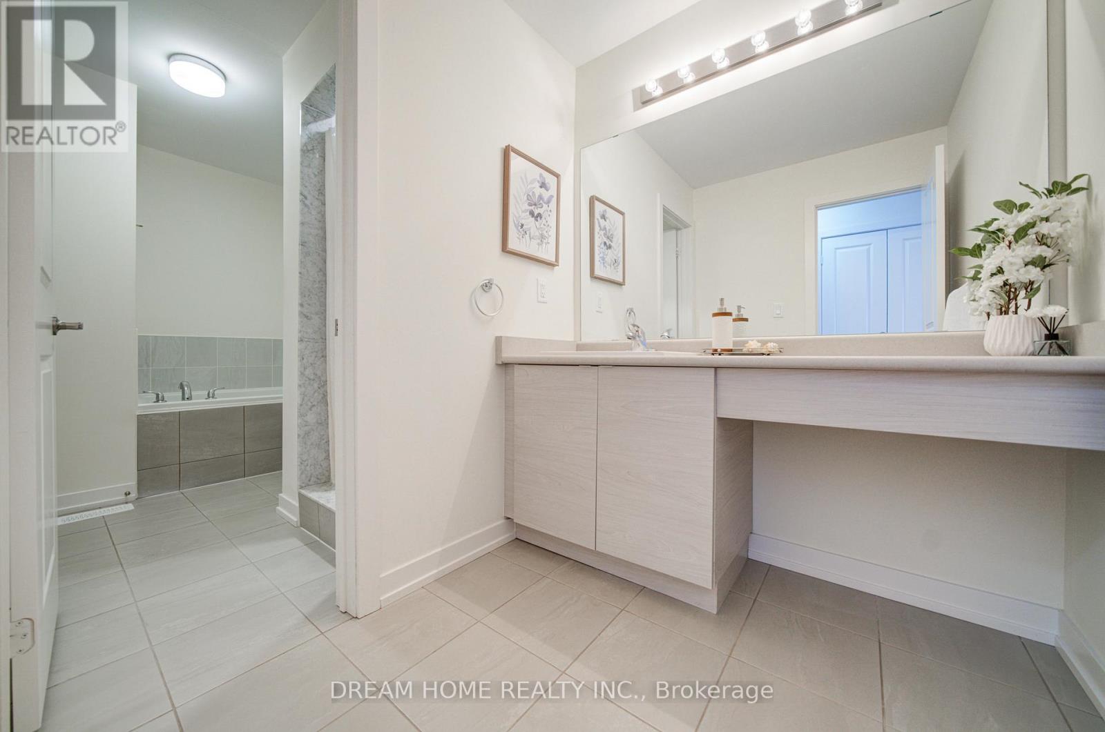 2190 Donald Cousens Parkway, Markham, Ontario  L6B 1P1 - Photo 24 - N12948920