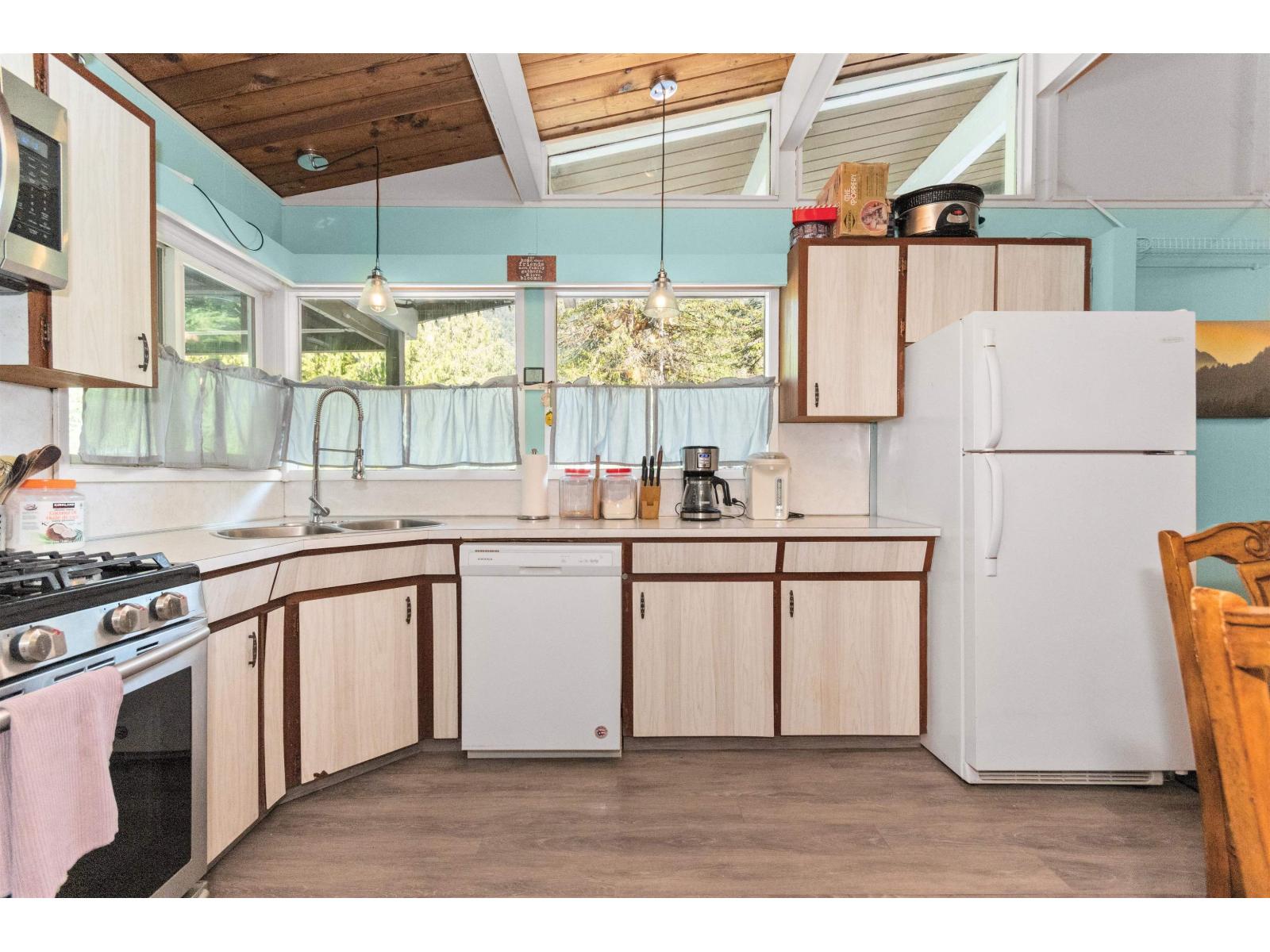 66602 Summer Road, Kawkawa Lake, Hope, British Columbia  V0X 1L1 - Photo 17 - R3106442