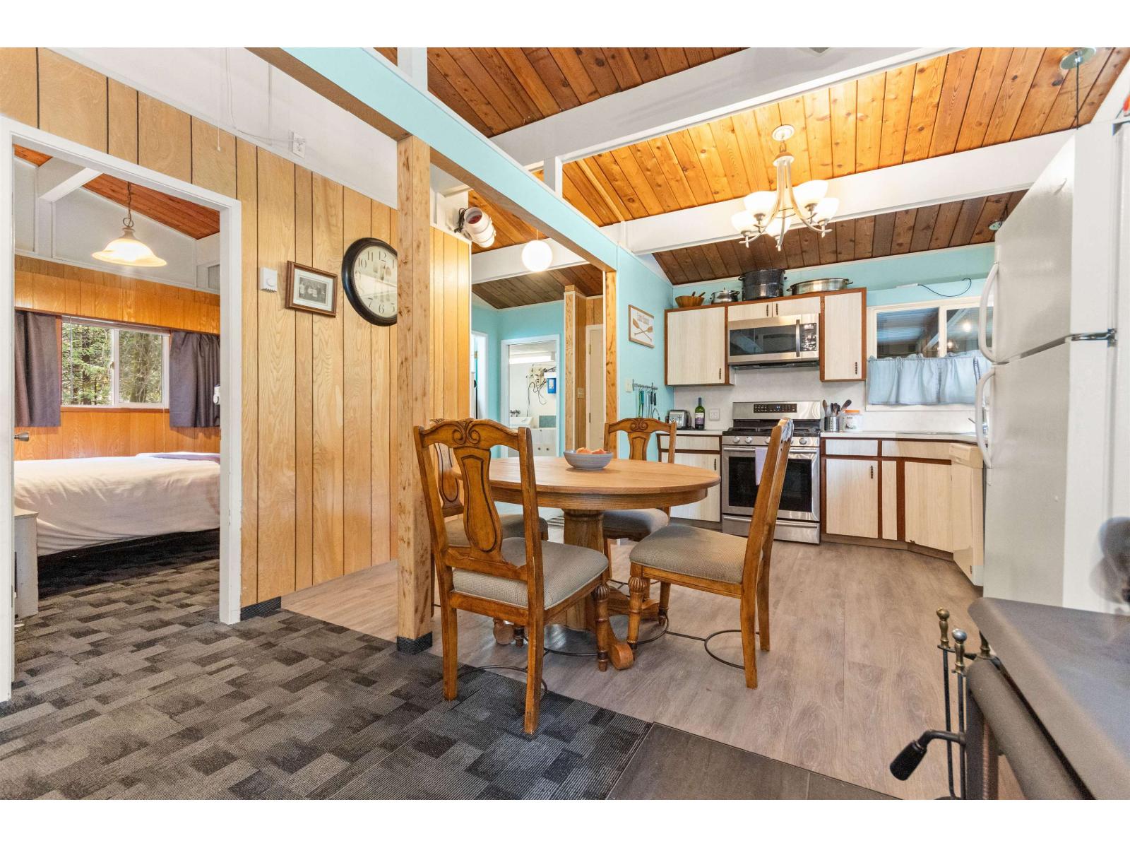 66602 Summer Road, Kawkawa Lake, Hope, British Columbia  V0X 1L1 - Photo 13 - R3106442