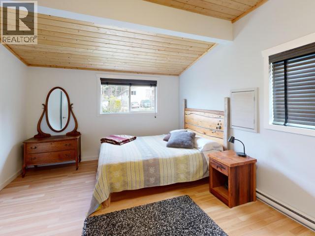 6152 Lois Street, Powell River, British Columbia  V8A 4V1 - Photo 17 - 19755