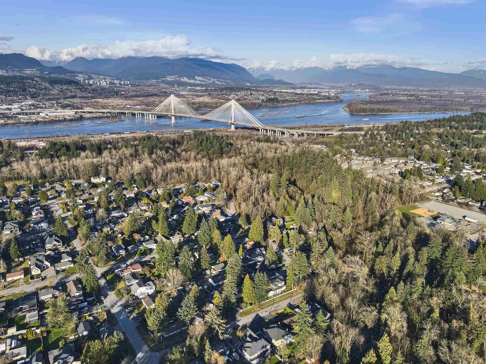 11111 Caledonia Drive, Surrey, British Columbia  V3R 3N4 - Photo 15 - R3092332