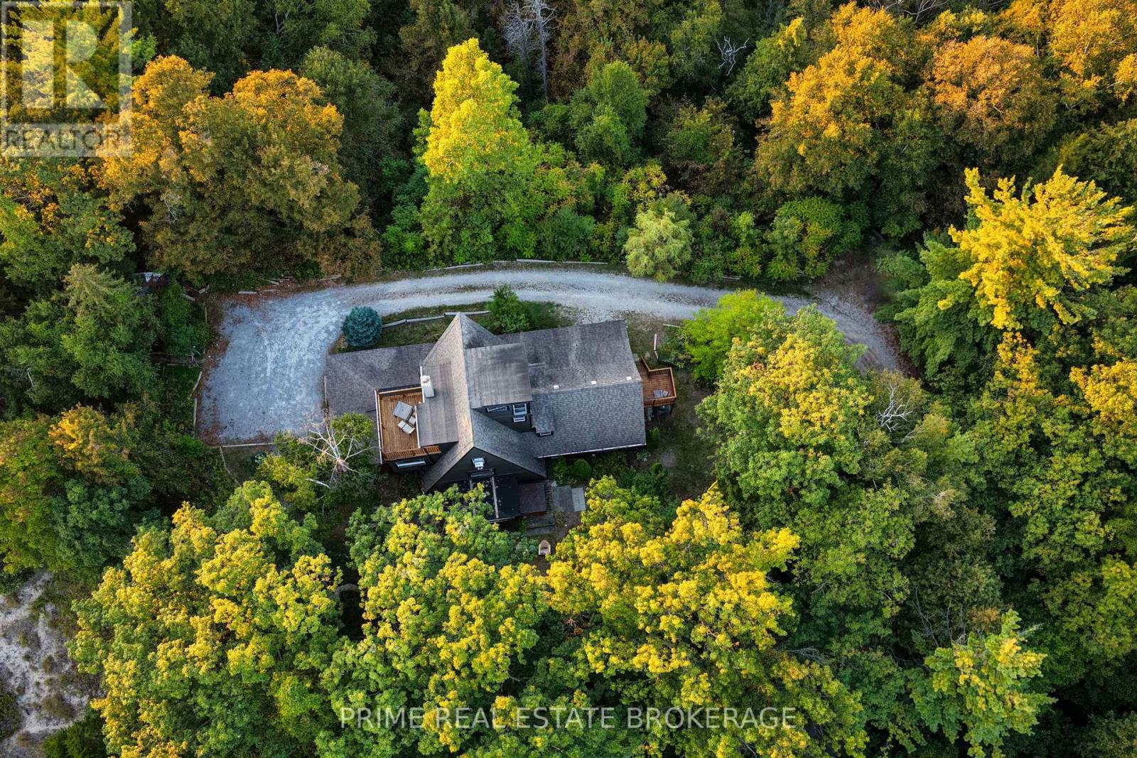 7166 Outer Drive, Lambton Shores, Ontario  N0M 2L0 - Photo 4 - X12953012