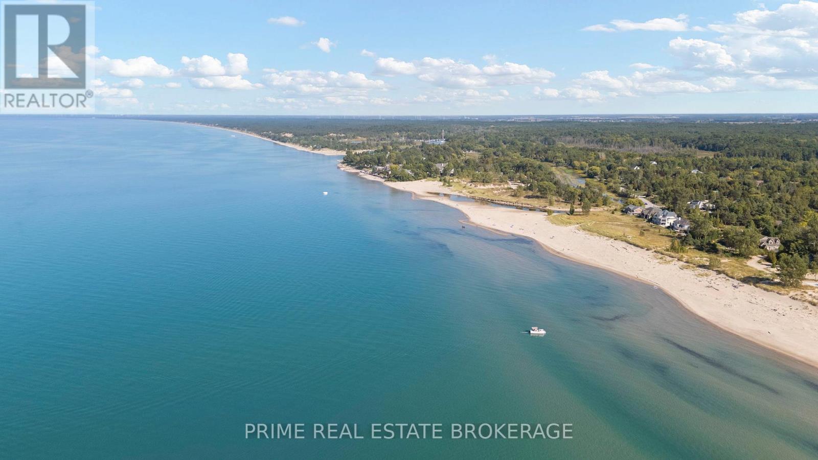 7166 Outer Drive, Lambton Shores, Ontario  N0M 2L0 - Photo 6 - X12953012