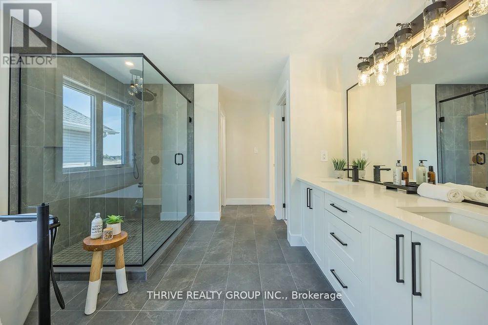 870 Lunar Drive, London North, Ontario  N6G 3X9 - Photo 7 - X12953058